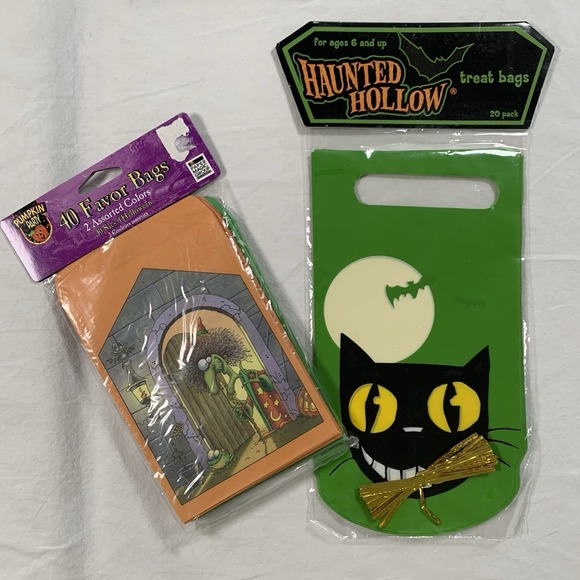 NEW…Halloween Treat Bags Paper Magic/Haunted Hollow LOT-2 60 Bags 3 Designs - Picture 1 of 11